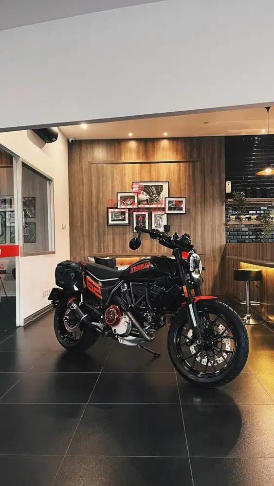 Ducati Scrambler 800 Full Throttle 2024