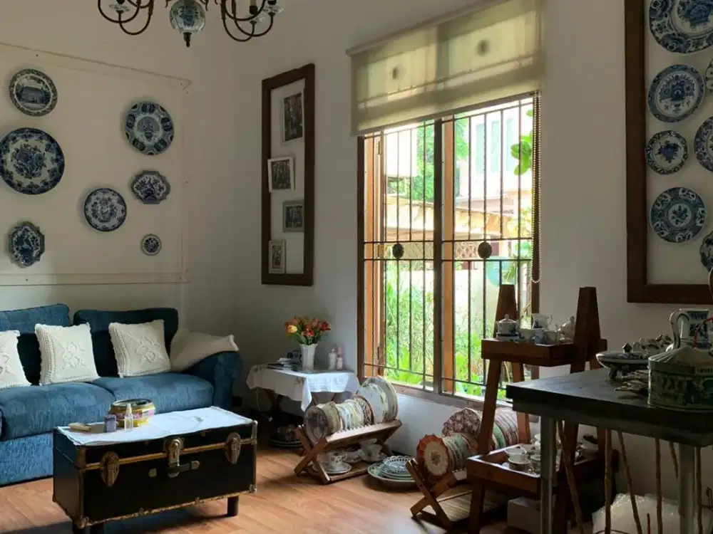 Dijual Rumah 1,5 Lantai di Puri Indah, Kembanan Selatan