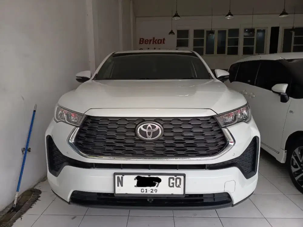 Toyota Innova Zenix V RSE Bensin 2023 Automatic Putih Kijang Inova
