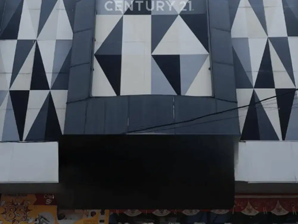 Ruko Tiga  Lantai Strategis Di Kebayoran Baru Jakarta Selatan