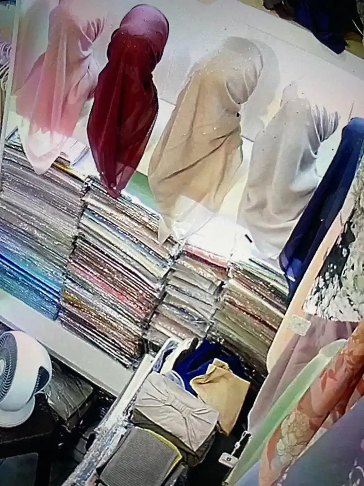 DICARI SPG BIDANG FASHION YANG BERPENGALAMAM