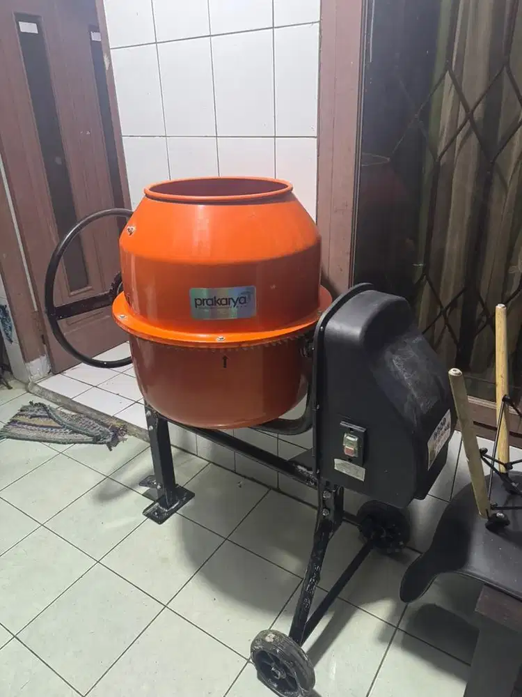 MOLEN CONCRETE MIXER 120 LITER