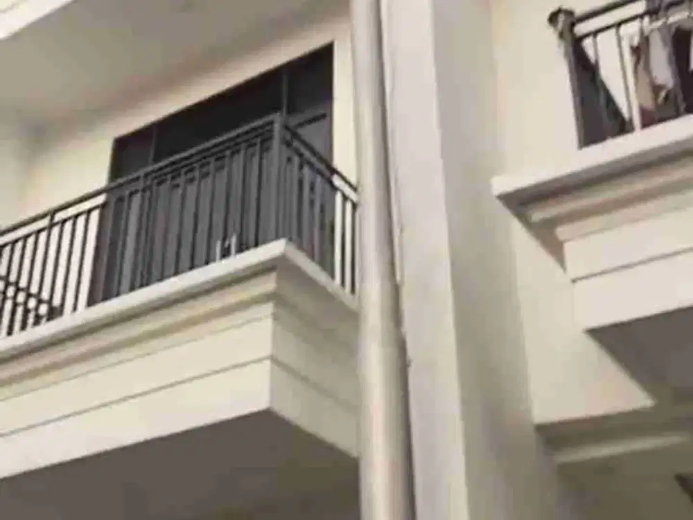 Rumah Dijual murah jagakarsa 600jtan Nego strategis