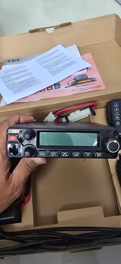 MOBILE RADIO VHF UHF VEV V789 PLUS