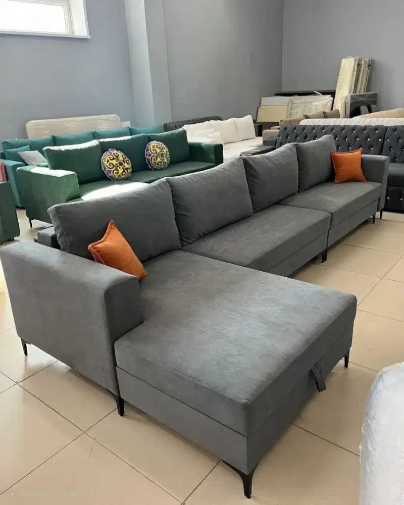 Sofa L besar minimalis