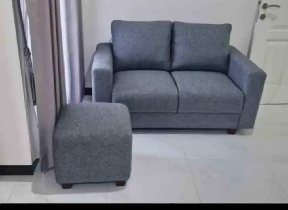 Sofa tamu kecil abu abu