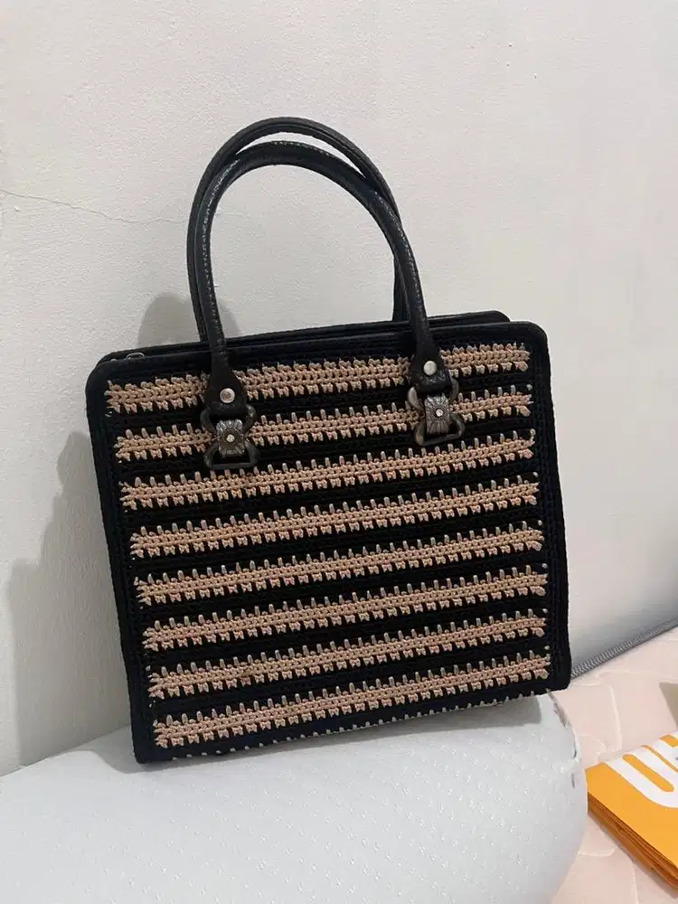 Tas Handbag Anyam