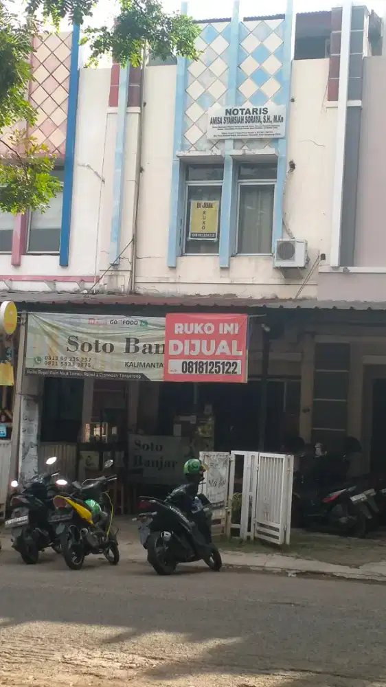 Dijual ruko Strategis didalam komplek perumahan Taman Royal 2