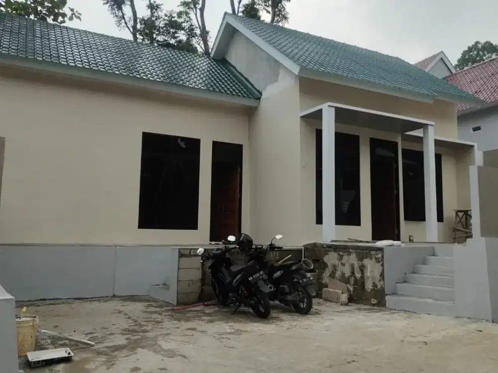 Rumah baru siap huni di pakintelan bisa KPR legalitas komplit