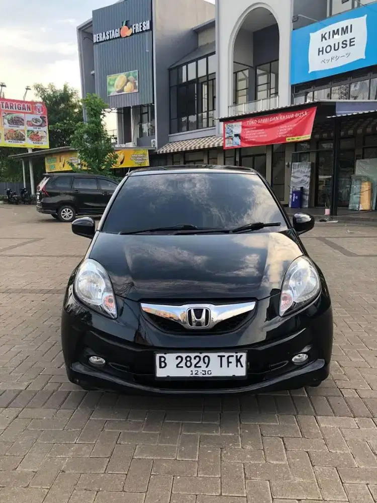 Honda Brio e matic 2015