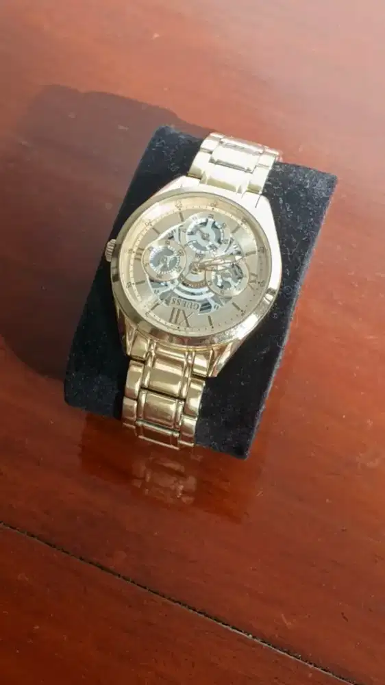 Dijual watches Guess