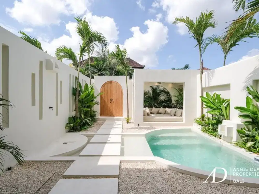 FREEHOLD | MEDITERRANEAN-STYLE 2-BEDROOM VILLA - PERERENAN