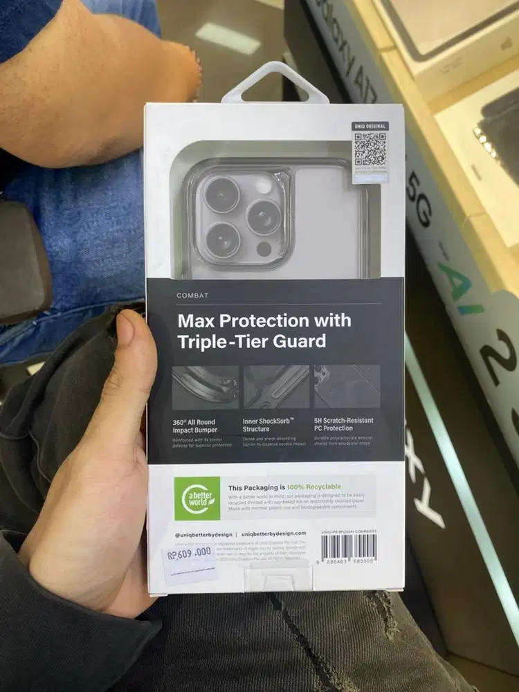 soft case 16 pro max uniq