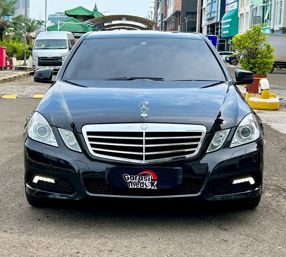 Mercedes Benz Mercy E250 E 250 Avantgarde AVG CGI 2010 Antik Low KM