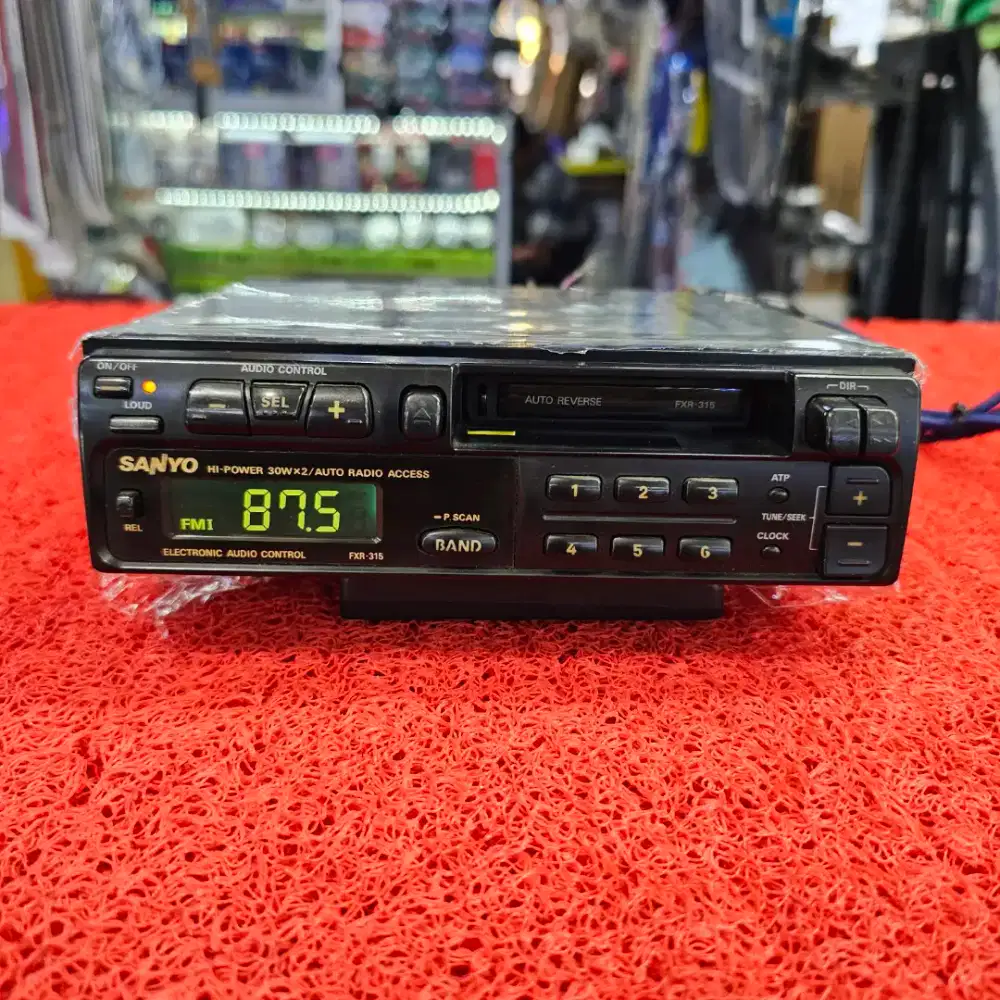 Head Unit Single Din SANYO FXR-315GD Kaset Radio FM AM