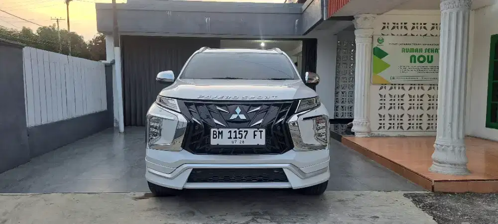 PAJERO DAKAR 4X2 TAHUN 2023 PRIBADI