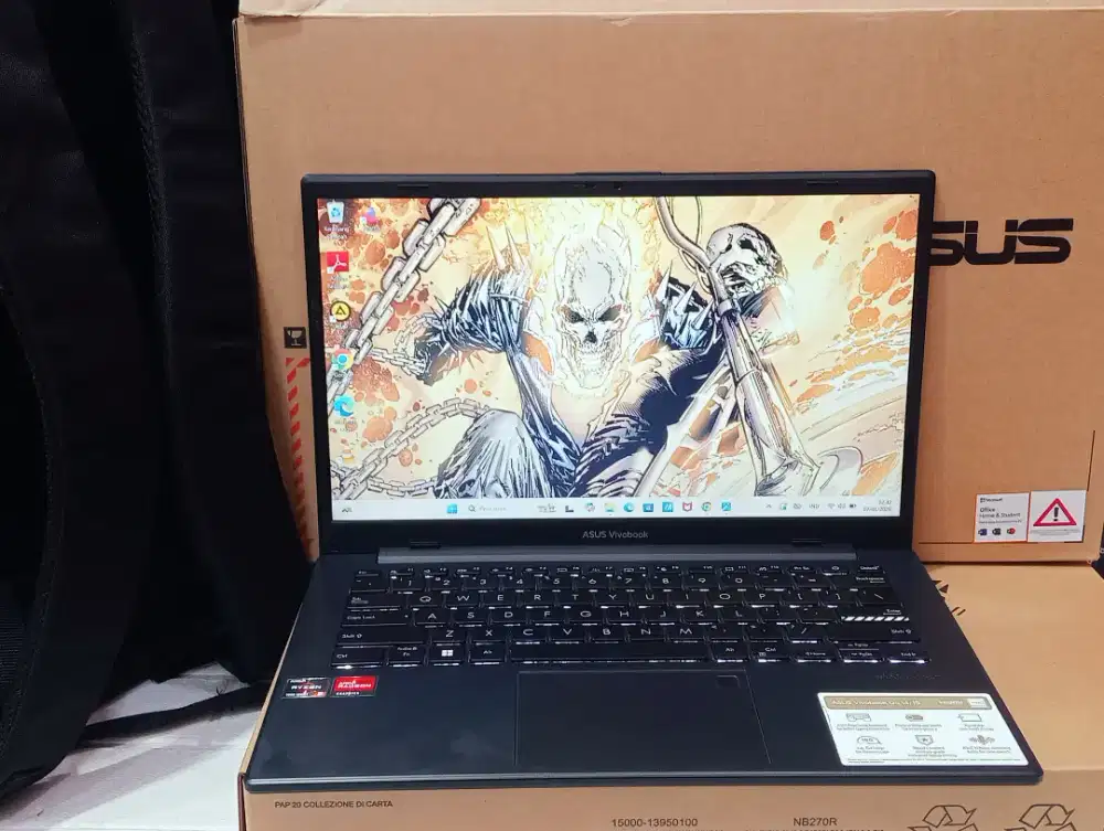 Laptop Asus Vivobook Go  E1404FA/AMD Ryzen 3 7320U RAM 8GB SSD 256GB