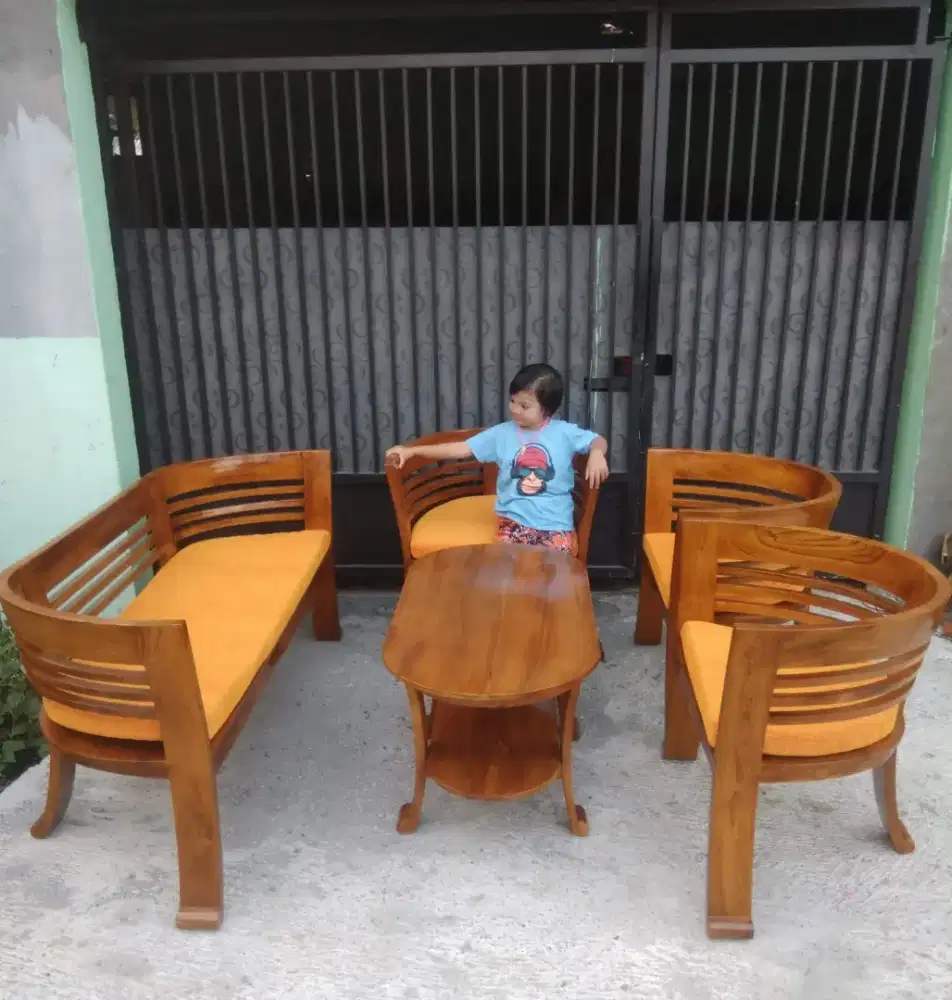 1 Set Meja dan Kursi Tamu Mangkok Kayu Jati Plus Jok Busa Terlaris