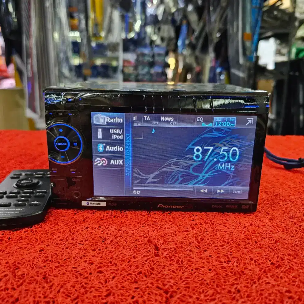 Head Unit Pioneer AVH-2450BT Bluetooth CD Aux Radio FM AM