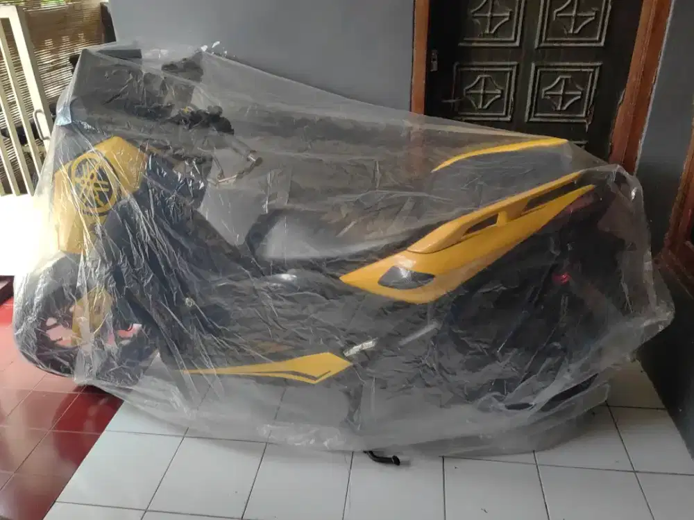 Xmax simpanan, warna kuning paling favorit