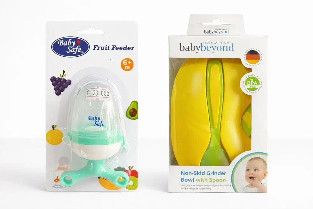 Kotak makan + fruit feeder