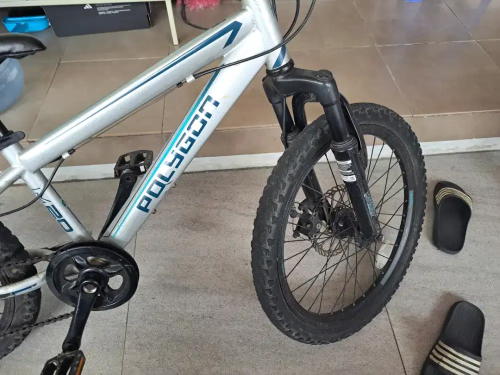 Sepeda polygon maze 20