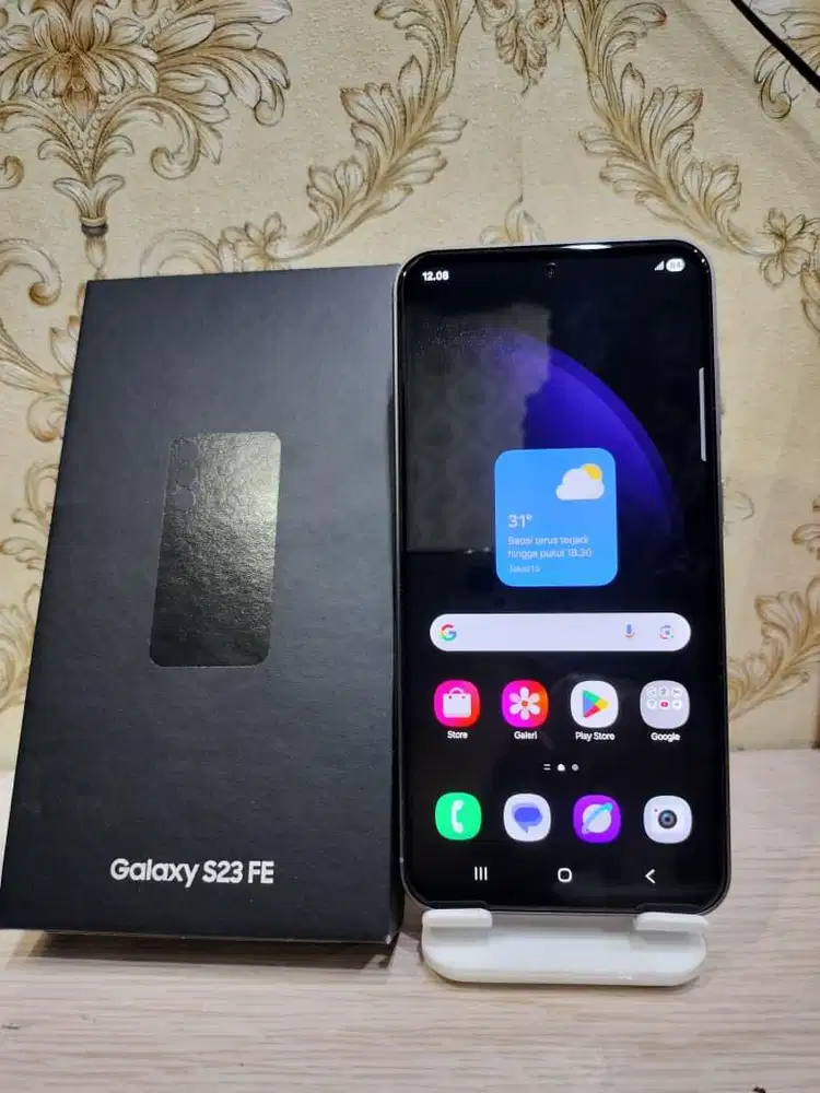 samsung s23 fe ram 8/256gb like new