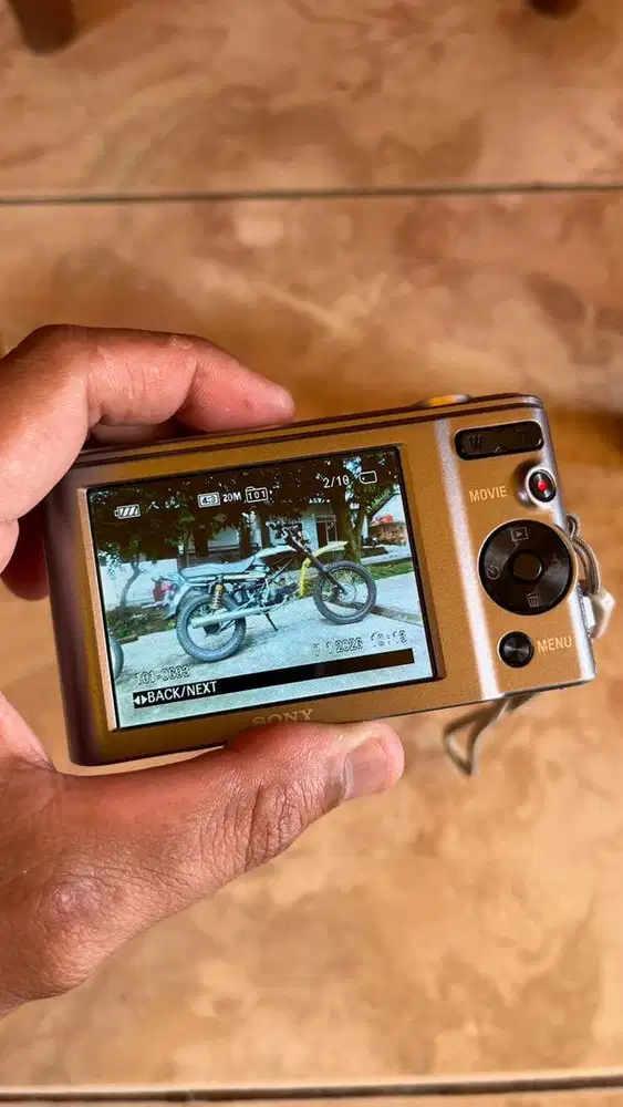 Digicam sony dsc-810