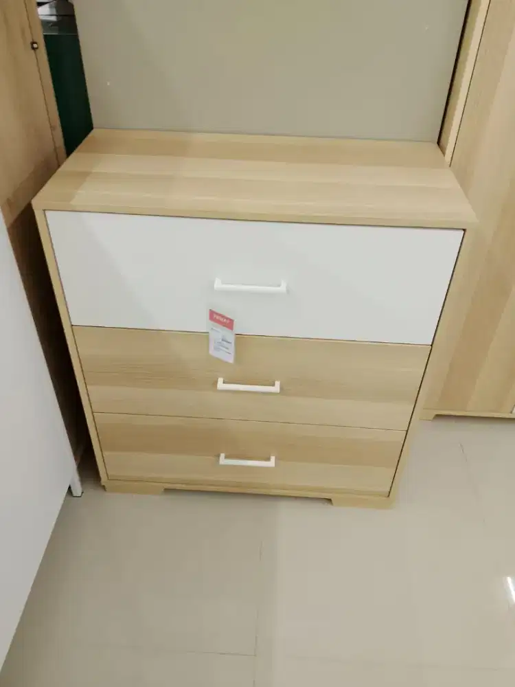 Wardrobw selma dumai