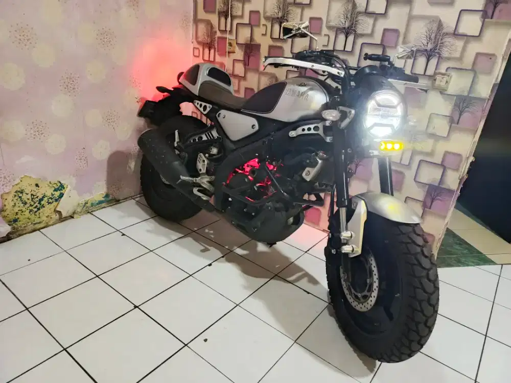 Yamaha XSR FULL AKSESORIS MULUS