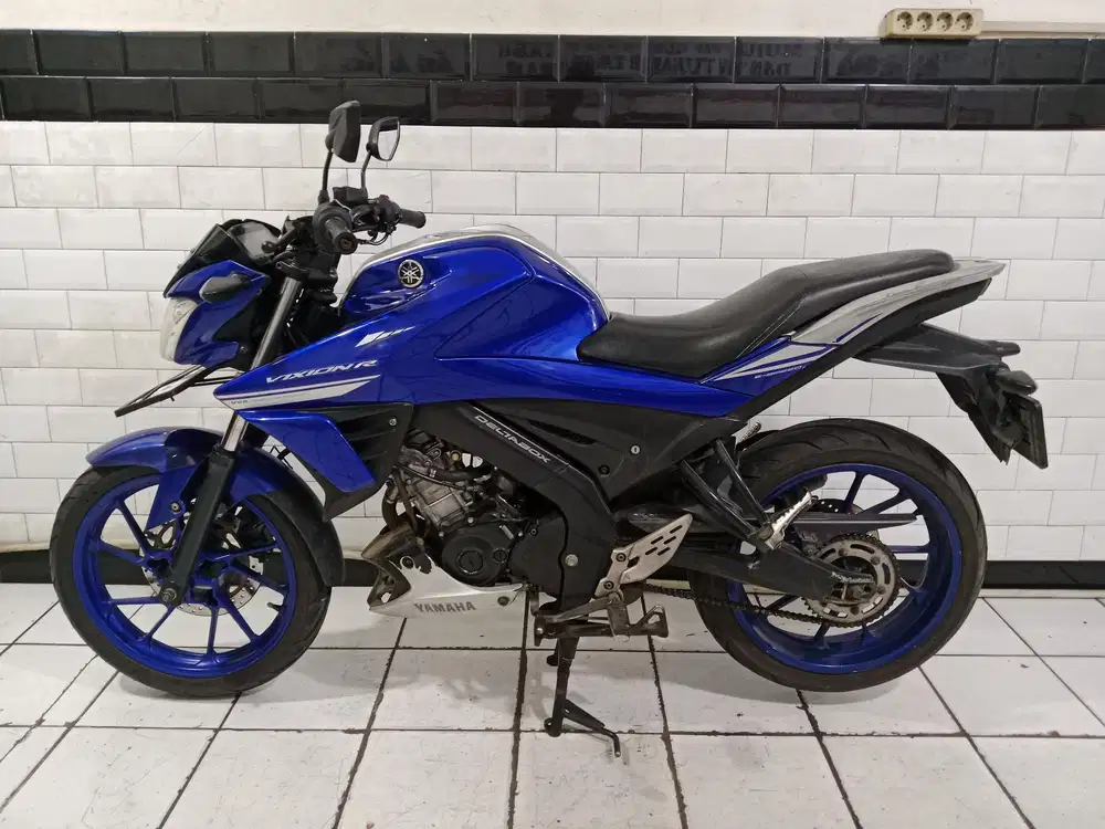 Yamaha Vixion R tahun 2018 lengkap