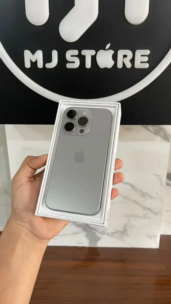 iPhone 15 Pro 256 gb iBox super like new