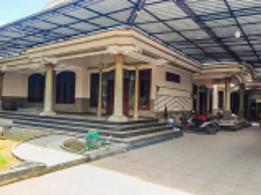 DIJUAL 1 BIDANG TANAH DENGAN TOTAL LUAS 2.660 M2 BERIKUT BANGUNAN - PAMEKASAN