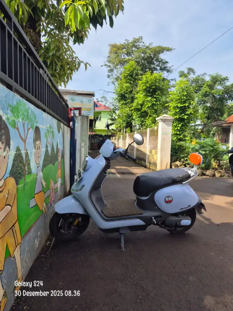 MOTOR LISTRIK UWINFLY T80 BLUE