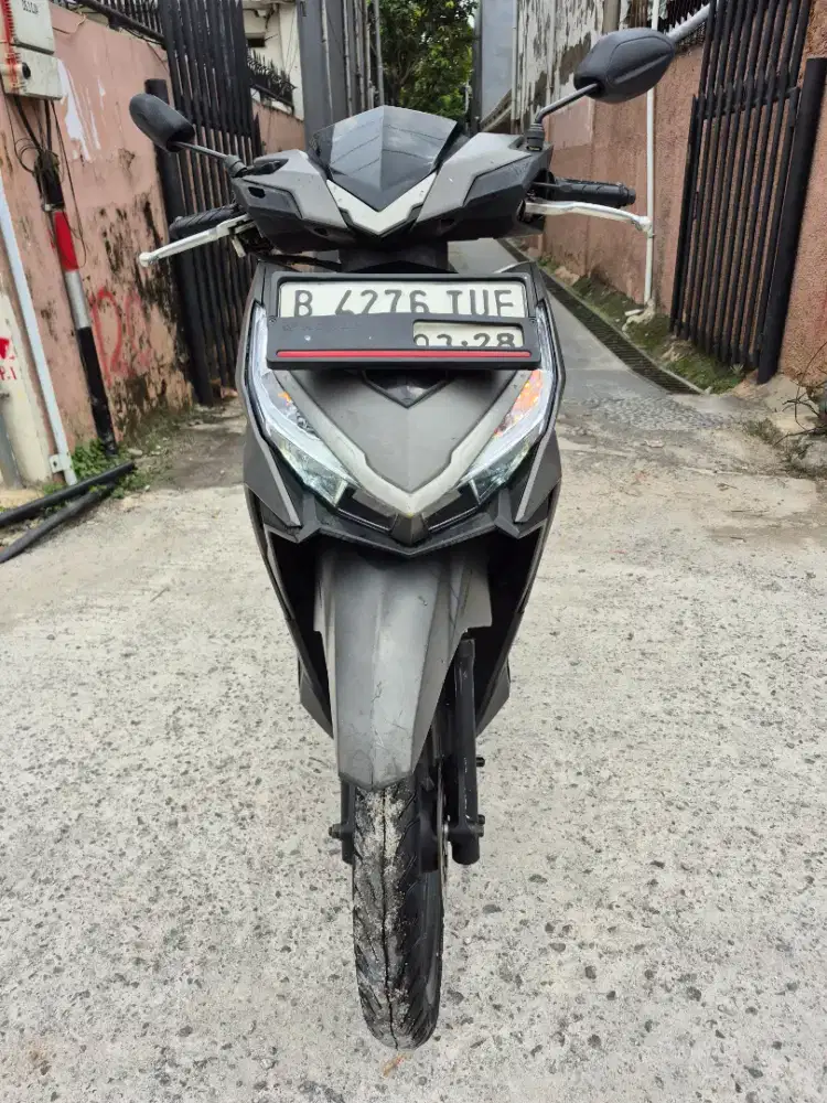 Di jual honda vario 2018 150 warna abu abu