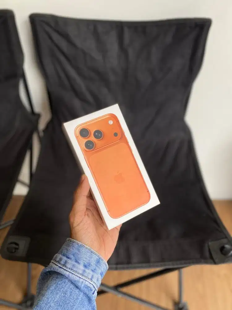 iphone 17 pro 256gb cosmic orange new