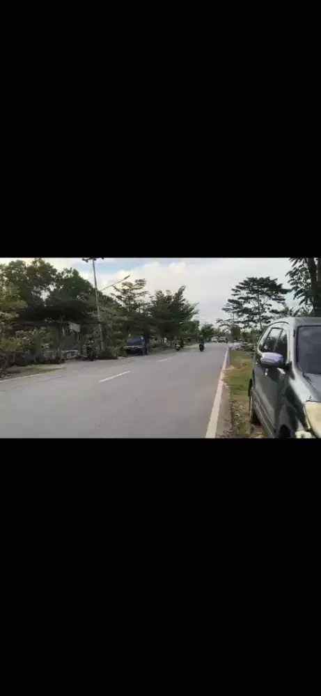 Tanah pinggir jalan parit demang purnama