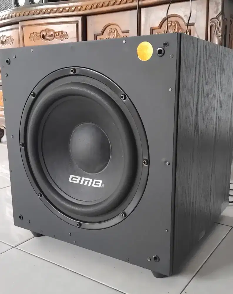Istimewa Suara Dasyat + Menggelegar Subwoofer BMB SW 112SE
