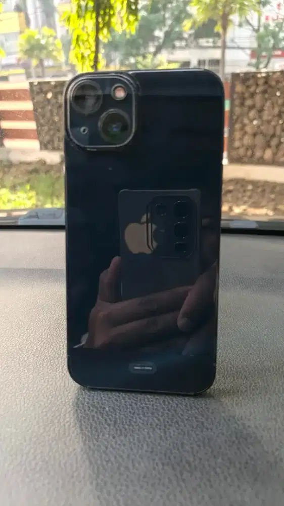 I-Phone 13 Basic Midnight 128 Mulus Masih Garansi