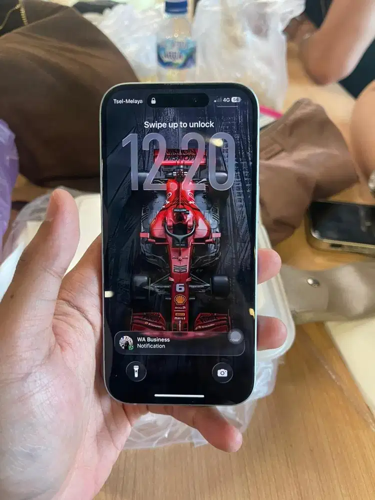 iPhone 15 second, Mulus