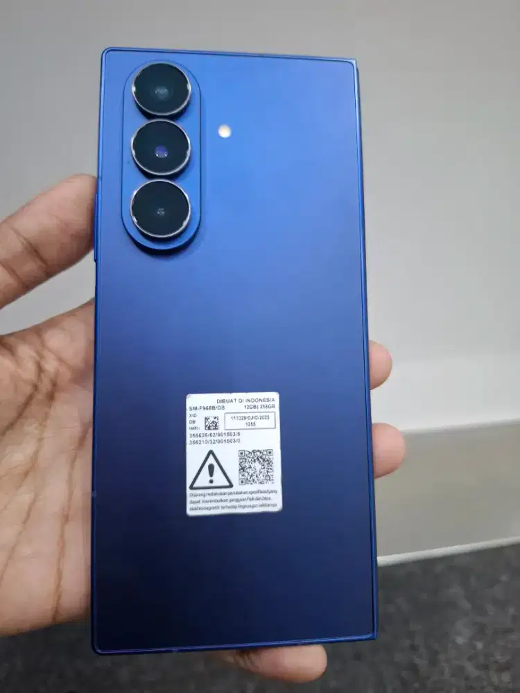 SAMSUNG GALAXY ZFOLD7