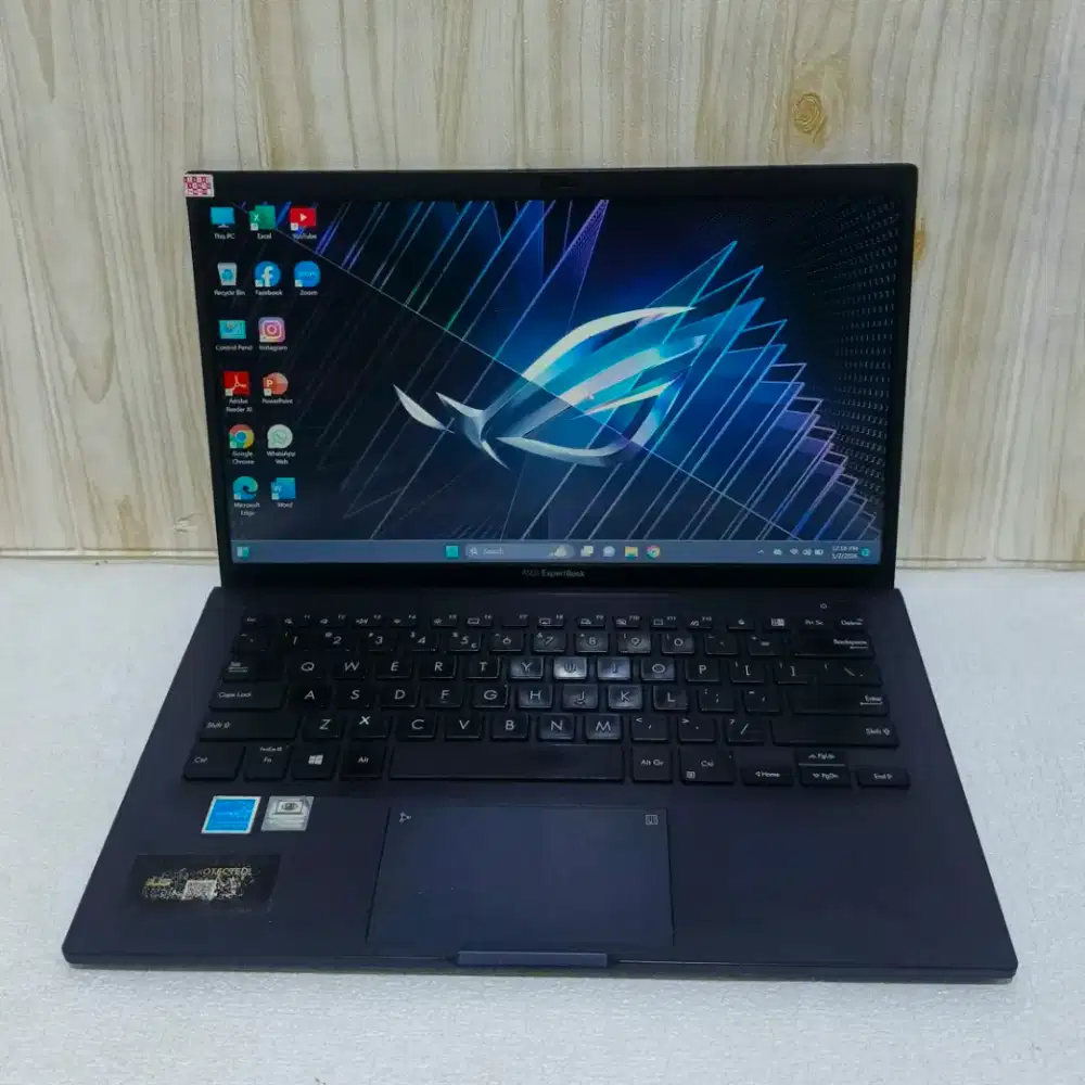 Asus Expertbook tochbar core.i3 gen11 Ram8GB/ssd128GB bogor