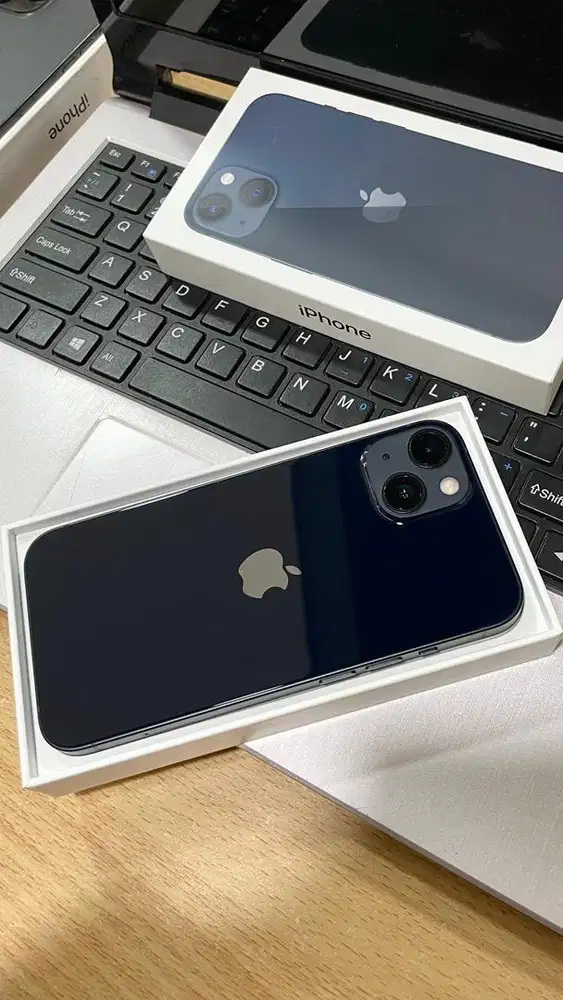 iPhone 13 128 gb iBox sehat terawat