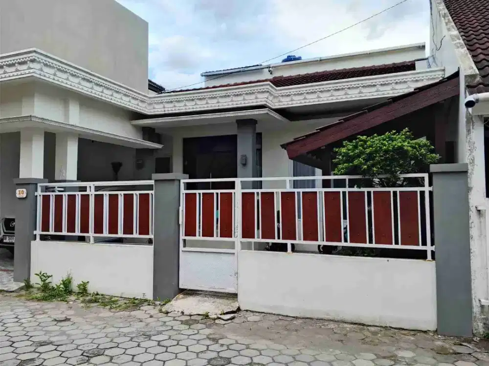 DIJUAL RUMAH CANTIK LINGKUNGAN YG NYAMAN NAN ASRI DEKAT JOGJABAY MAGUWOHARJO