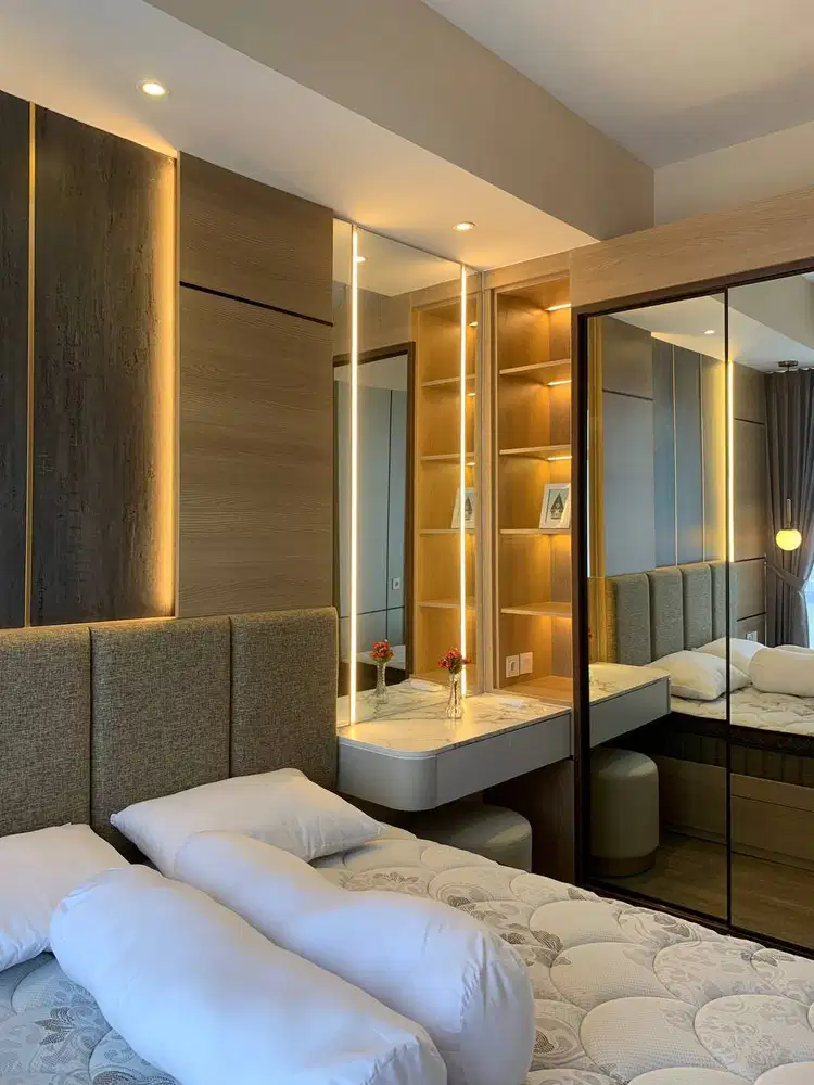 DISEWAKAN APARTEMEN GRAND SUNGKONO LANGOON LANTAI 25 - BARU - MEWAH