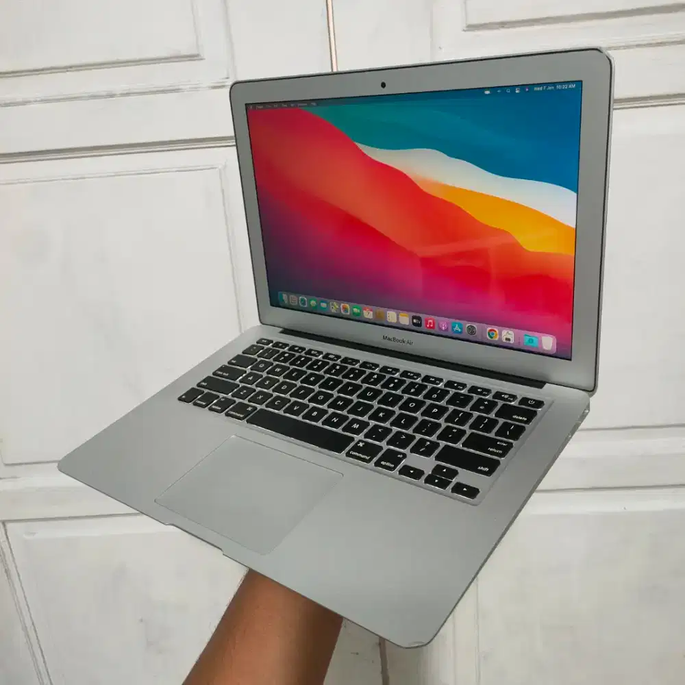 Macbook Air 13 Core i5 SSD 128GB