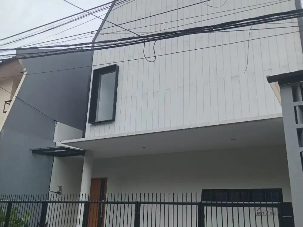 Rumah Baru Desain Moderen Di Komplek Kimia Farma, Duren Sawit