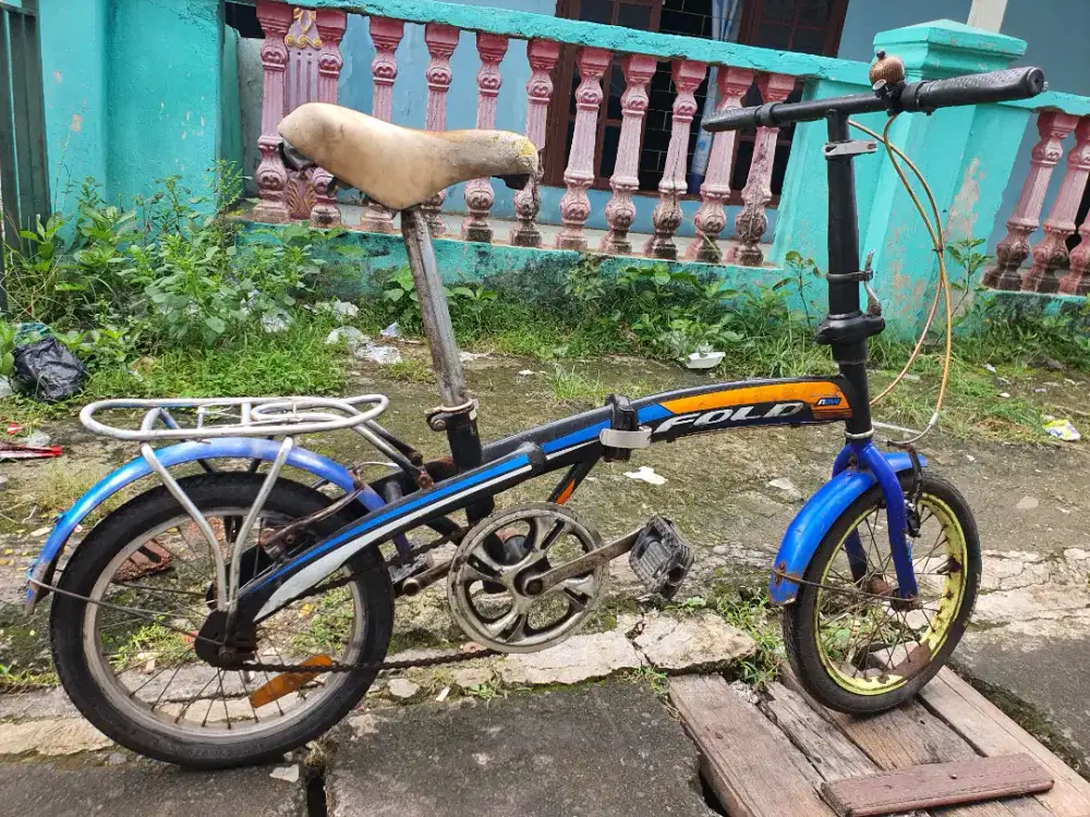 Sepeda lipat fold
