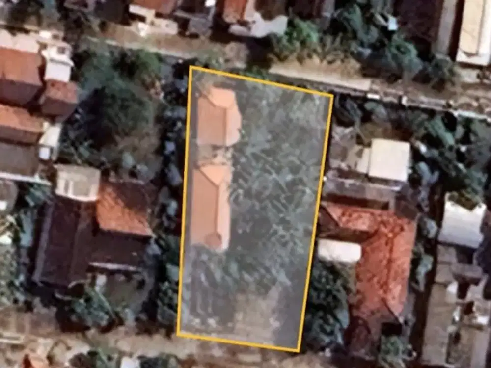 Dijual Rumah dan Pekarangan Luas dan Dekat Jalan Propinsi Lamongan