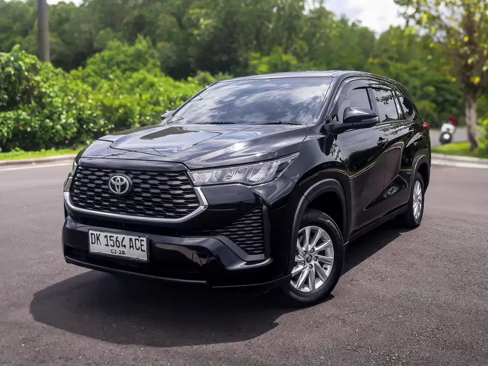 Harga Cash dan Kredit Paling Murah Innova Zenix 2.0 G CVT 2023 Hitam